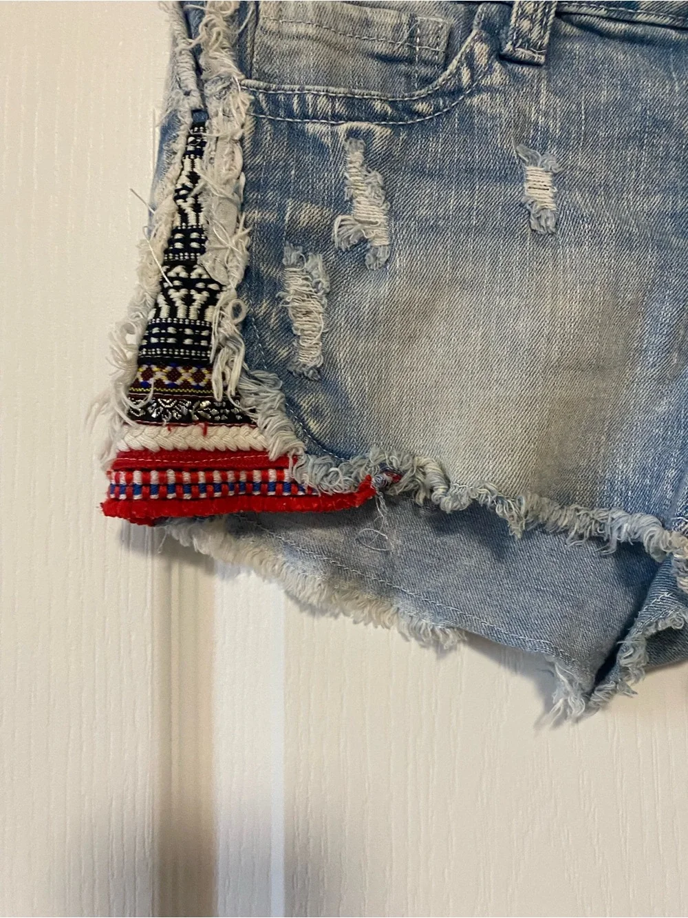 Rue21 Distressed Aztec Embroidered Denim Cutoff Shorts Low Rise Festival Boho
